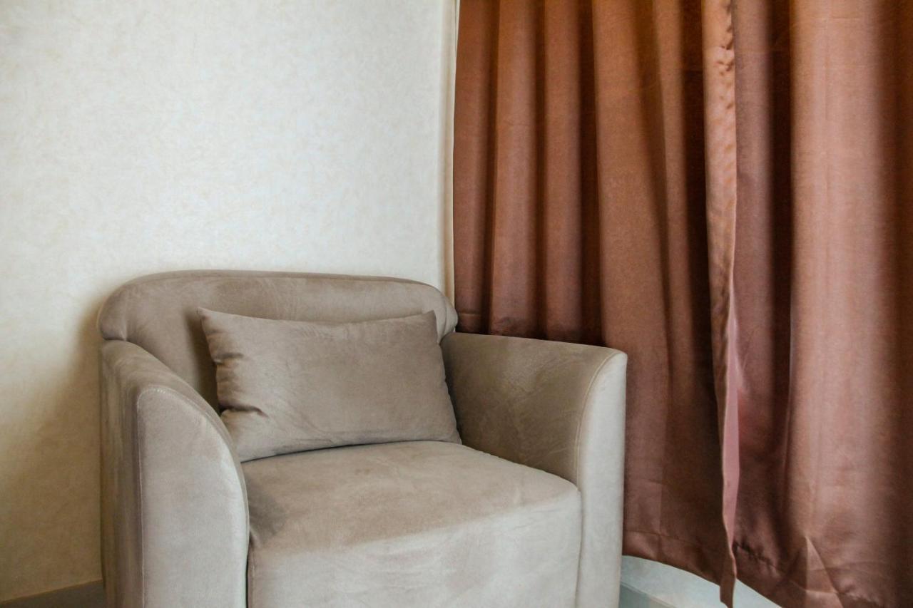 Minimalist And Comfy 1br Grand Kamala Lagoon By Travelio *